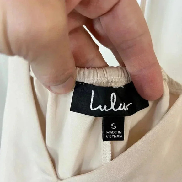 Lulus Satin Like Size Small Crop Top Beige - Picture 3 of 6